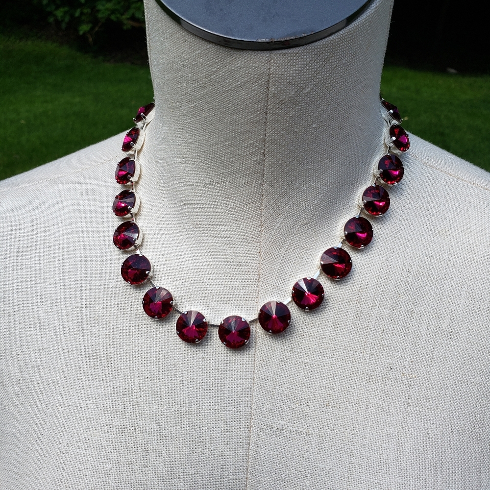 Anna Wintour fuchsia crystal necklace